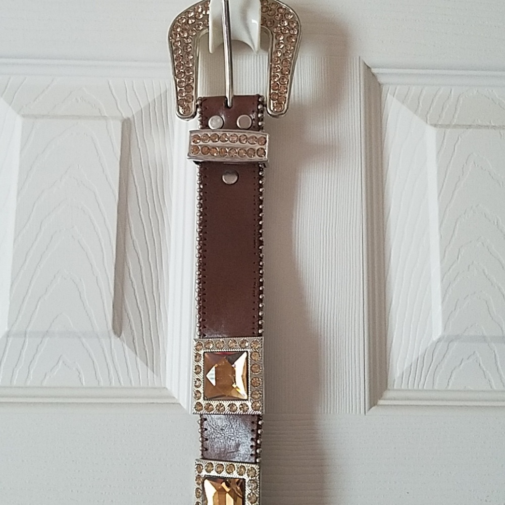 Brown belt with brown stones